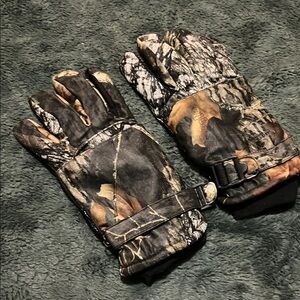 Brown and Black Outdoor Gloves for Hunting